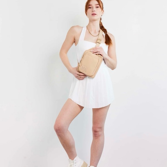 BEIS Beige Sport Sling Crossbody Bag - Picture 6 of 6